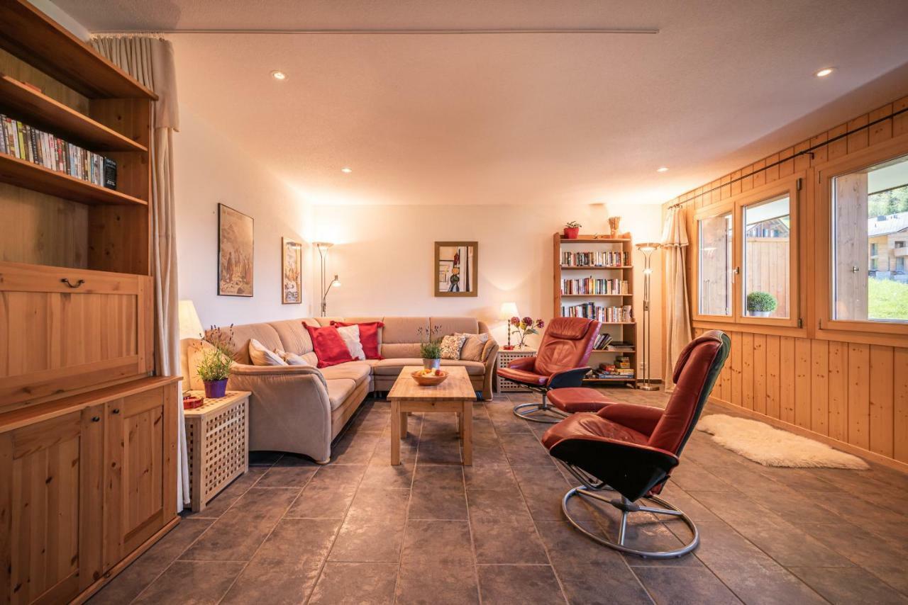 Roossi-Huus 3 Apartman Wengen Kültér fotó
